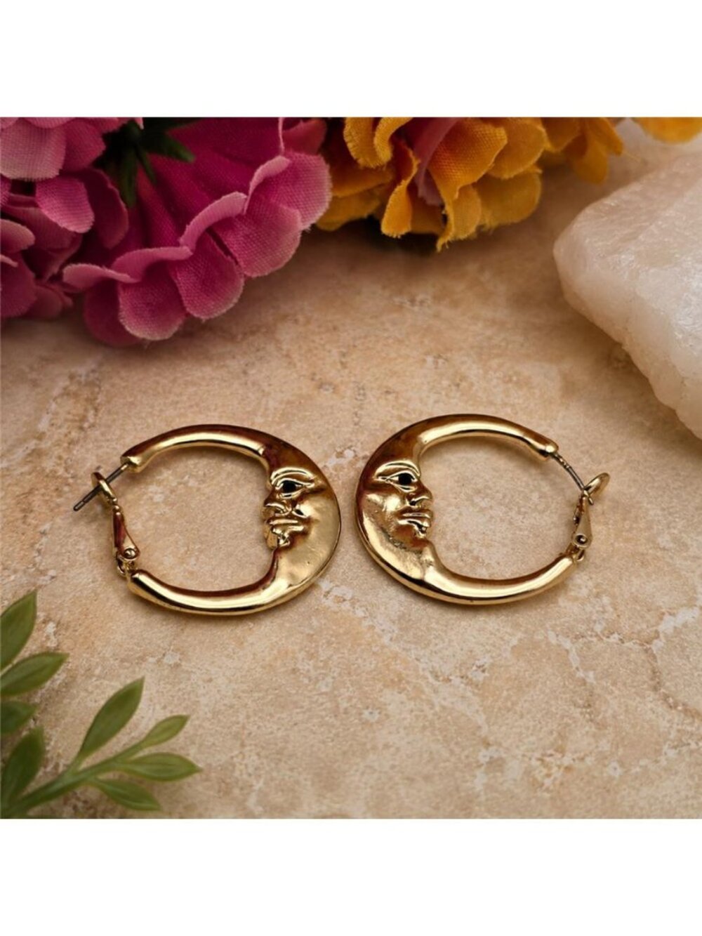 Moon Face Gold Tone Hoop Earrings Black Eye Celestial Leverback 29mm Vintage